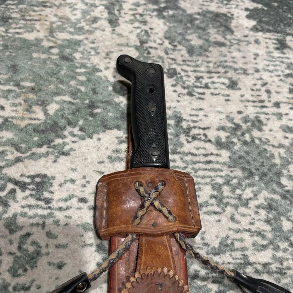Vintage Montero Honduras Machete w/ Leather Sheath & Decorative Tassels